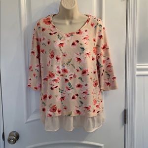 LC Lauren Conrad Knit Top Floral Small